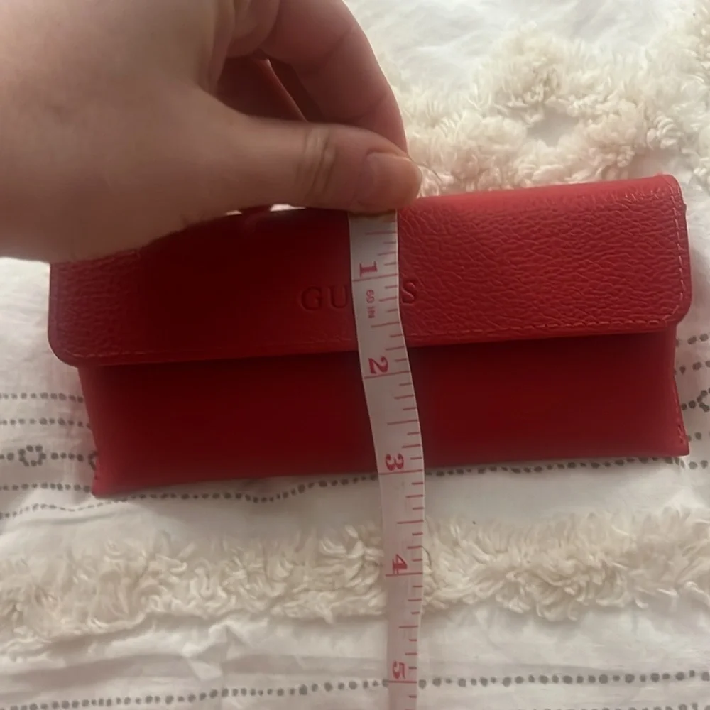GUESS Red glasses hard case
